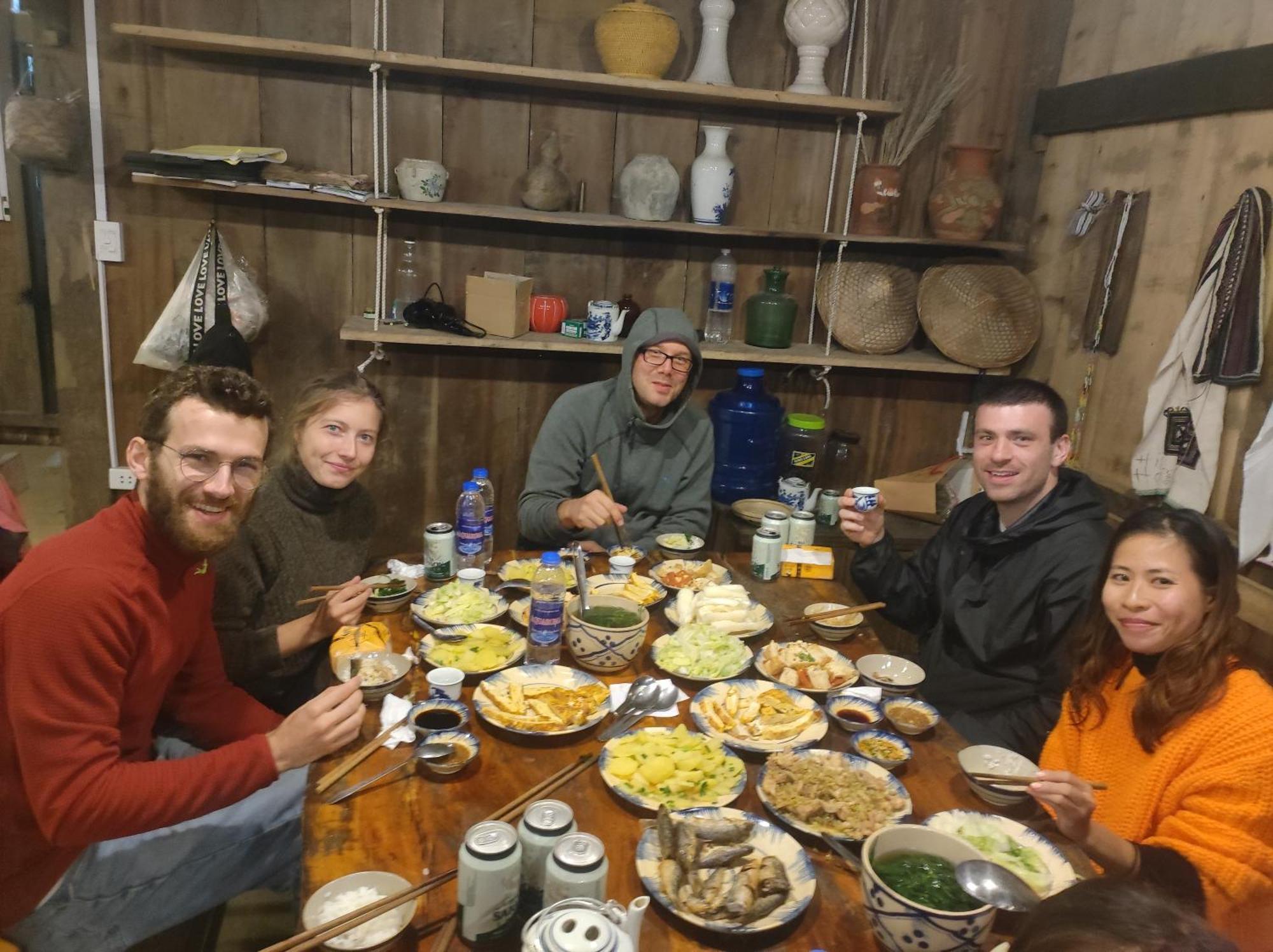 Lung Muoi Homestay Na Giao Esterno foto
